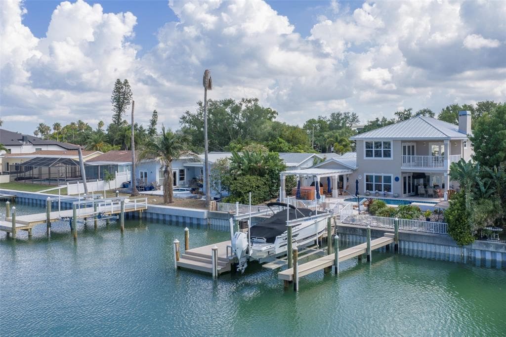 311 S ISLE DRIVE photo 5