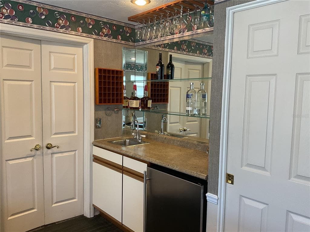 311 S ISLE DRIVE photo 25
