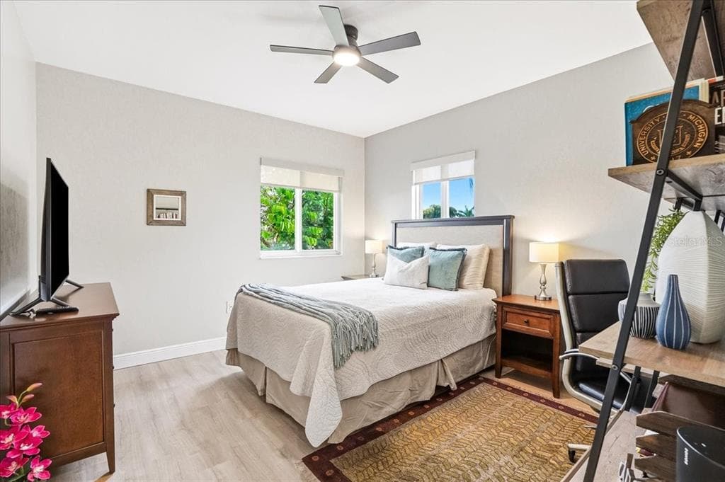 93 VIVANTE BOULEVARD 9321 photo 24