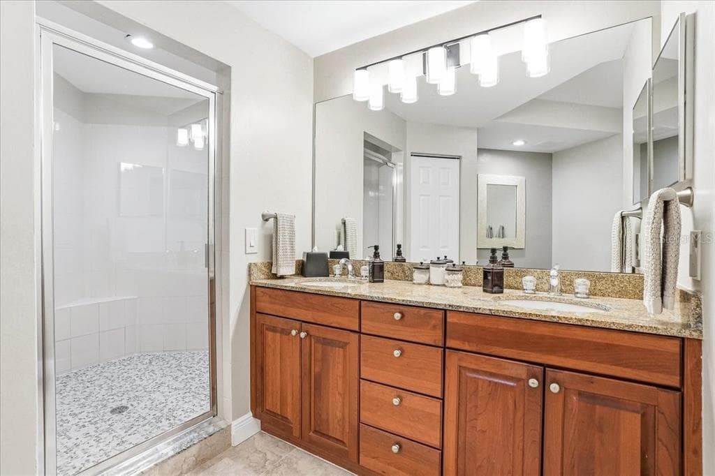 93 VIVANTE BOULEVARD 9321 photo 21