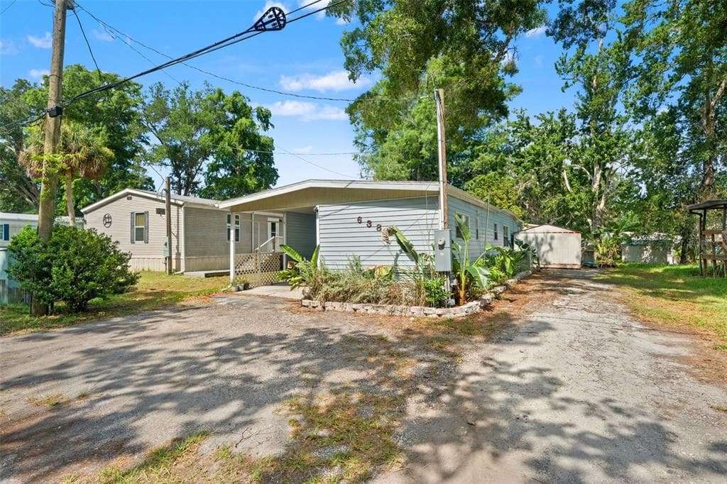 6380 RICHARD DRIVE photo 3