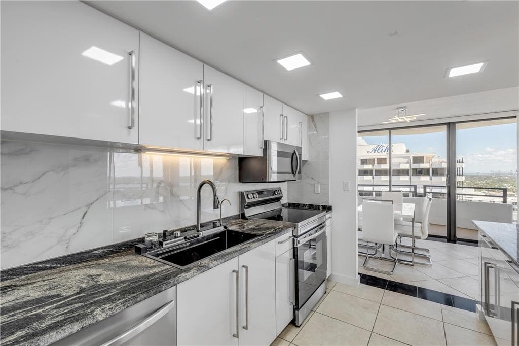 2900 N ATLANTIC AVENUE 2106 photo 6