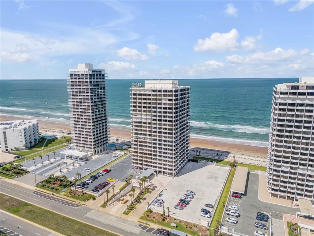 2900 N ATLANTIC AVENUE 2106 photo 3