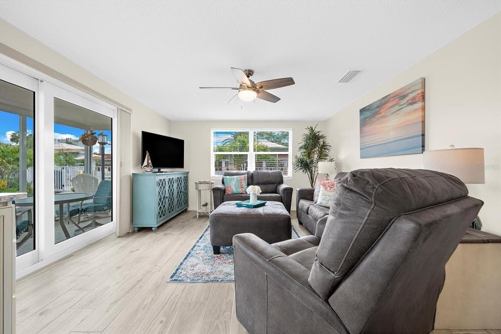 6154 MIDNIGHT PASS ROAD B1 photo 18