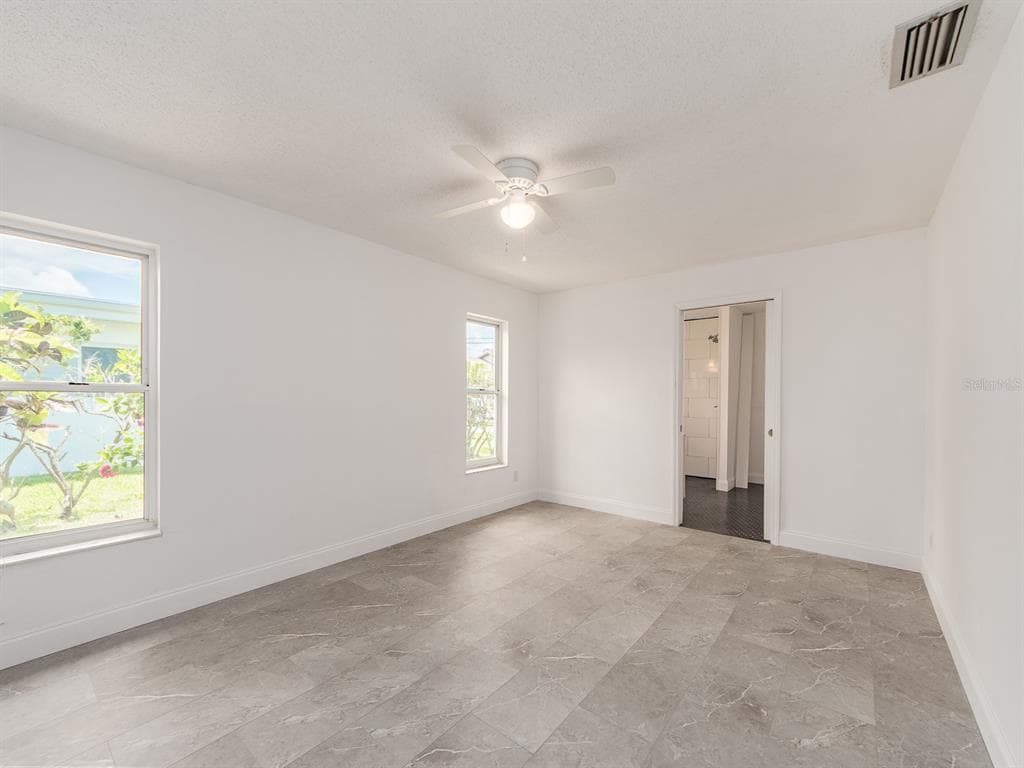 720 115TH AVENUE photo 18