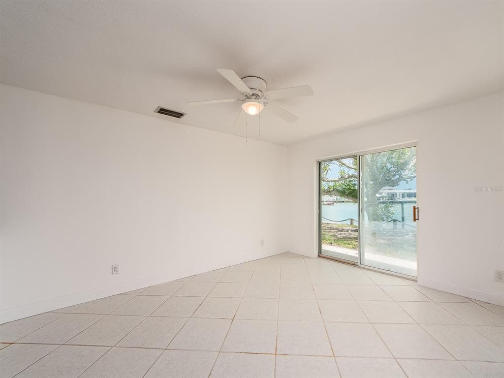 720 115TH AVENUE photo 15