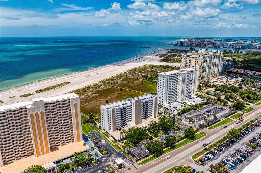 1250 GULF BOULEVARD 302 photo 6