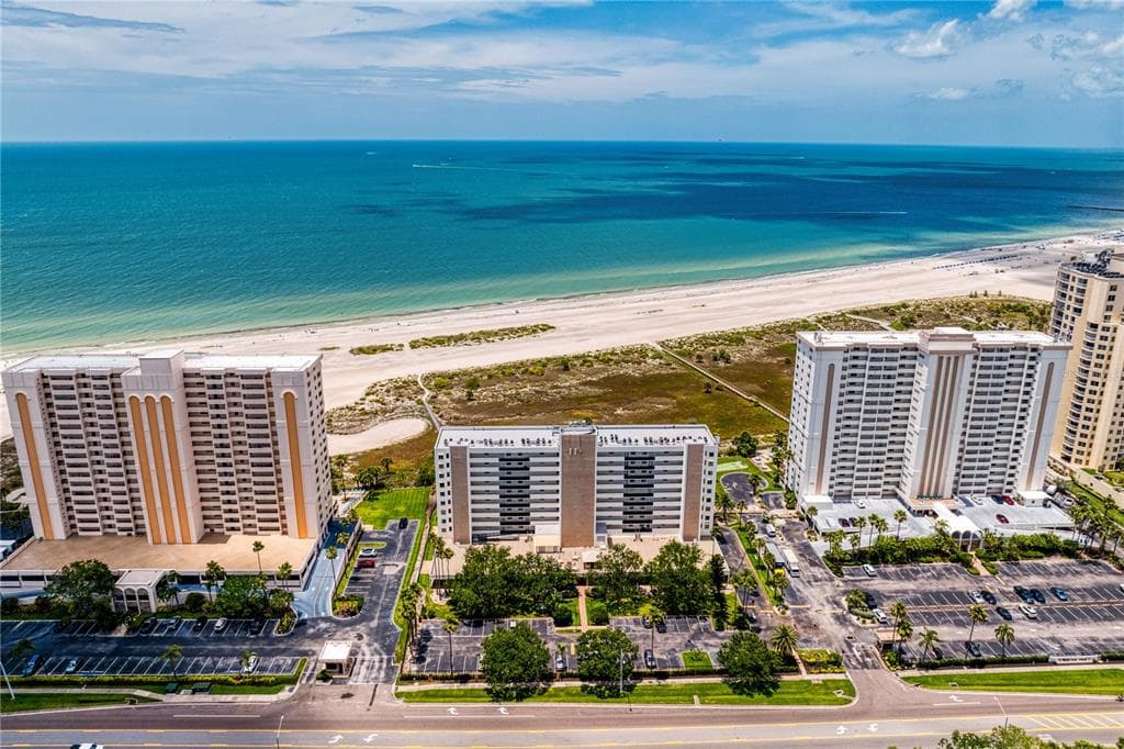 1250 GULF BOULEVARD 302 photo 8