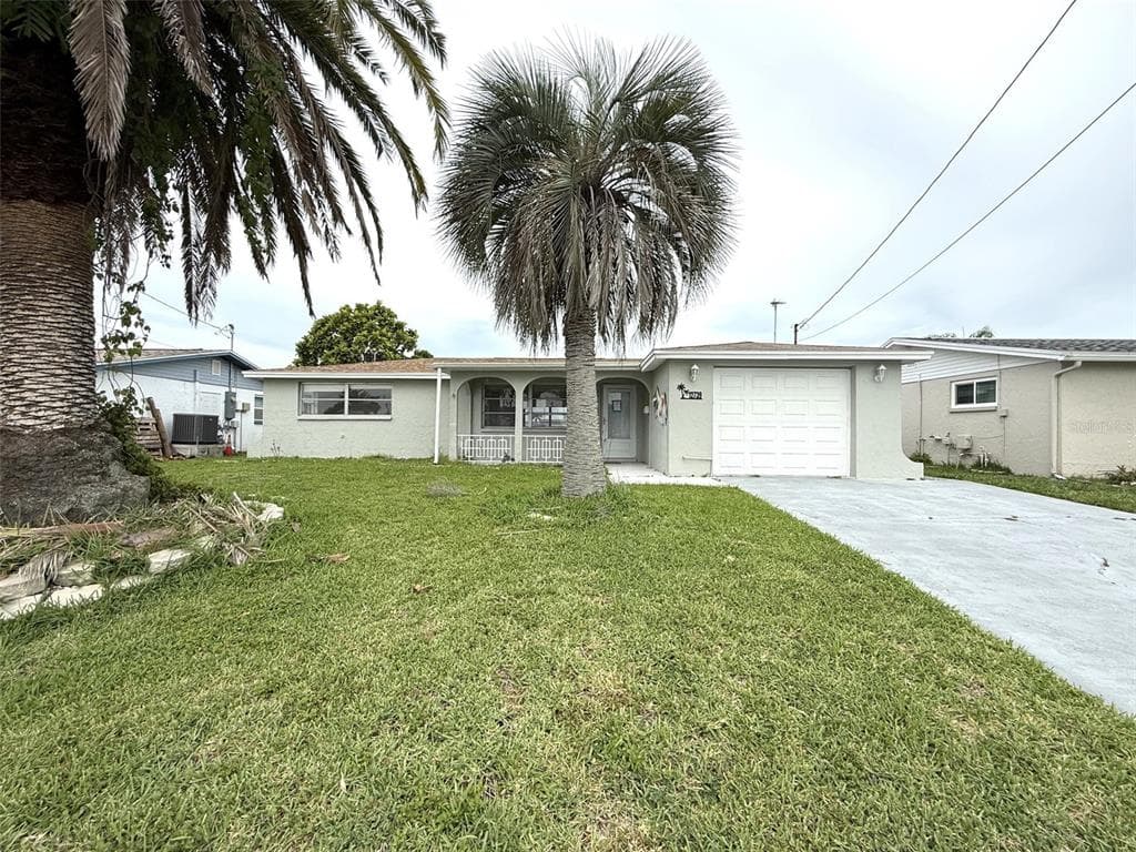 12739 3RD ISLE photo 1