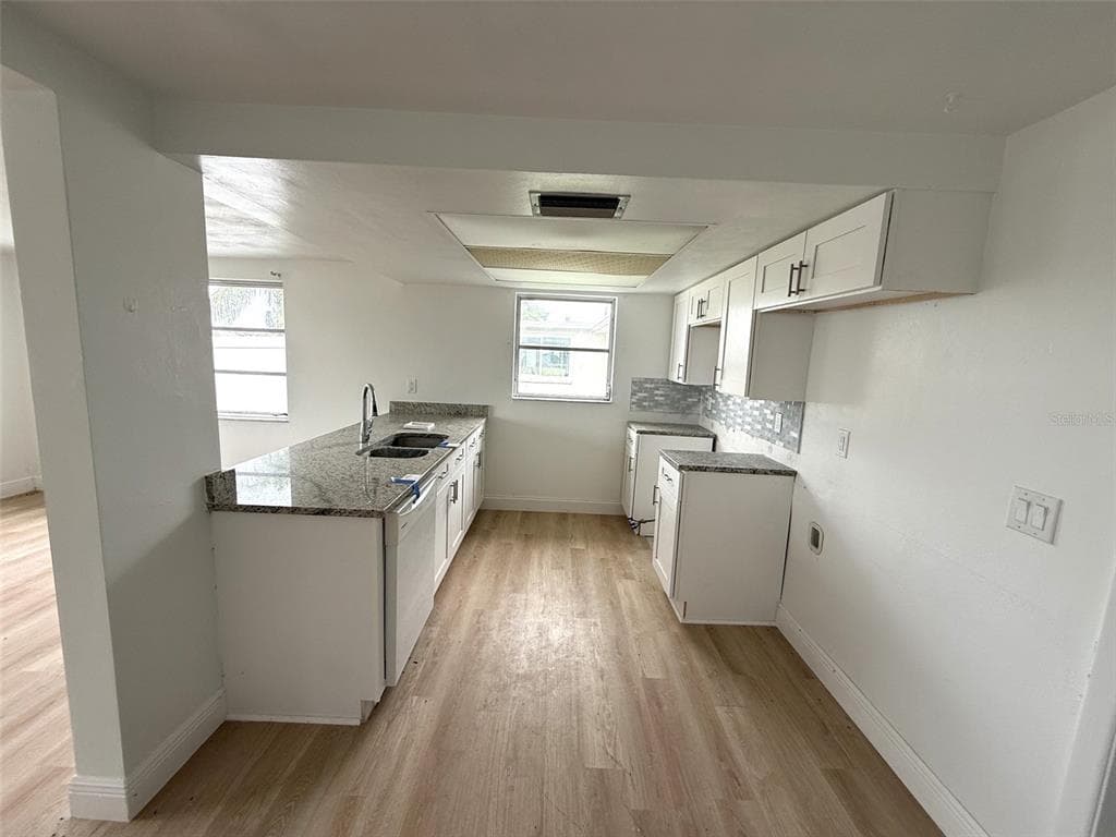 12739 3RD ISLE photo 9
