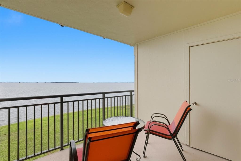 6372 PALMA DEL MAR BOULEVARD S 207 photo 14