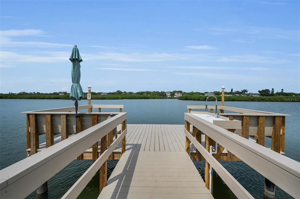 19111 VISTA BAY DRIVE 304 photo 8