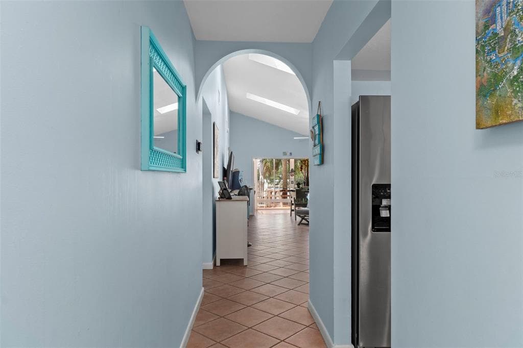 5250 S RIVERVIEW CIRCLE photo 6