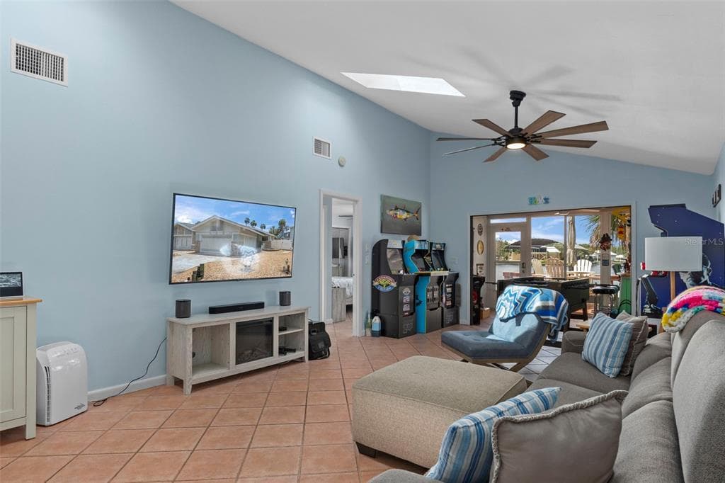 5250 S RIVERVIEW CIRCLE photo 10