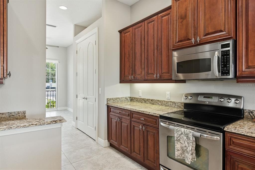 47 W MORGAN STREET photo 15