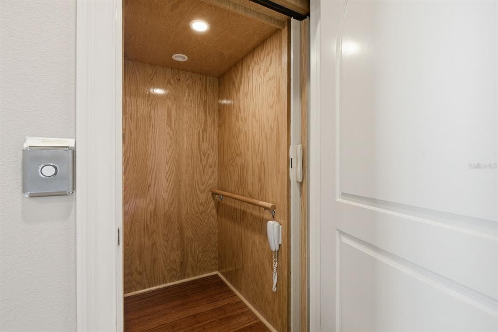 47 W MORGAN STREET photo 21