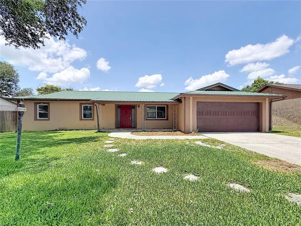 912 SHANGRI LA DRIVE photo 3