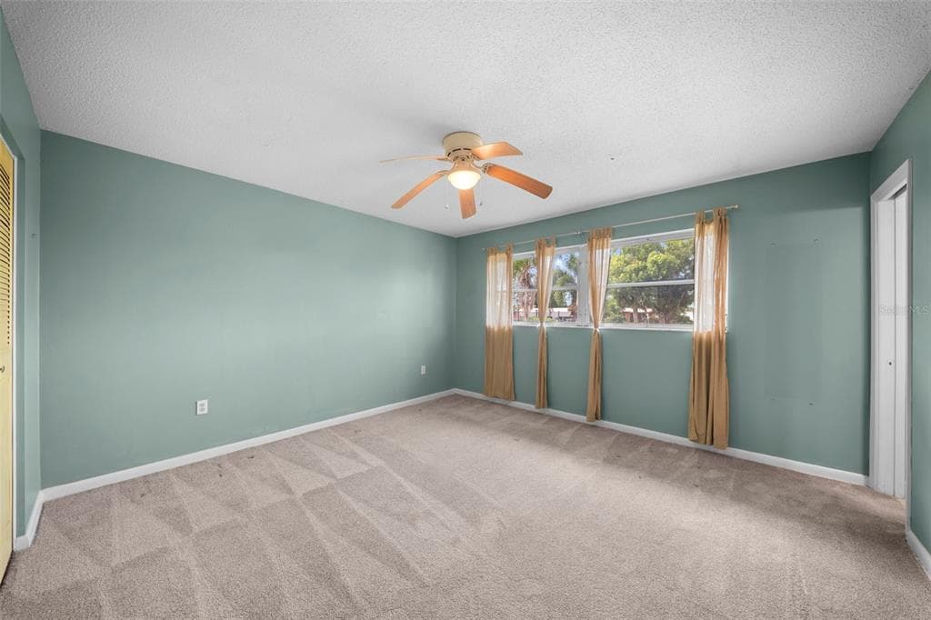 115 BEDFORD DRIVE NE photo 17