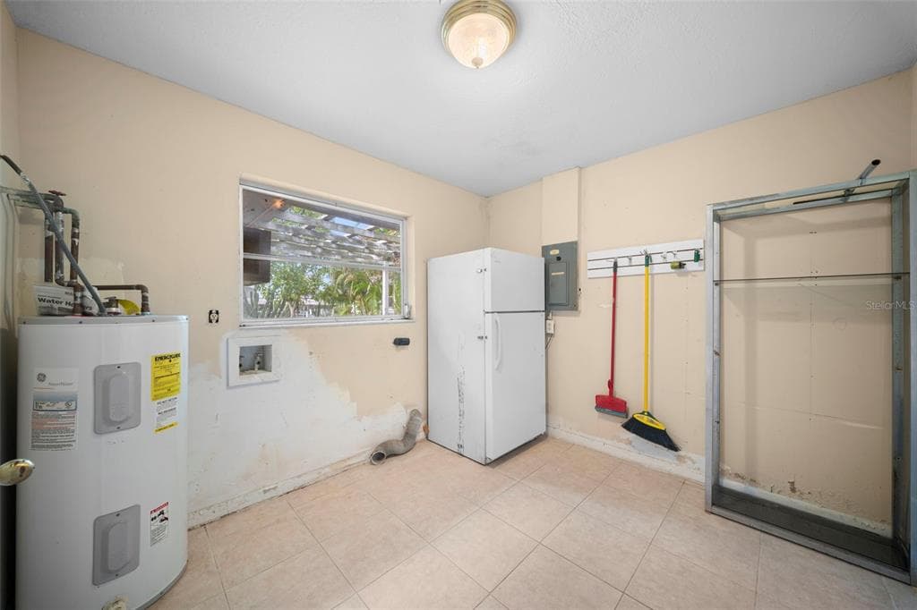 115 BEDFORD DRIVE NE photo 21