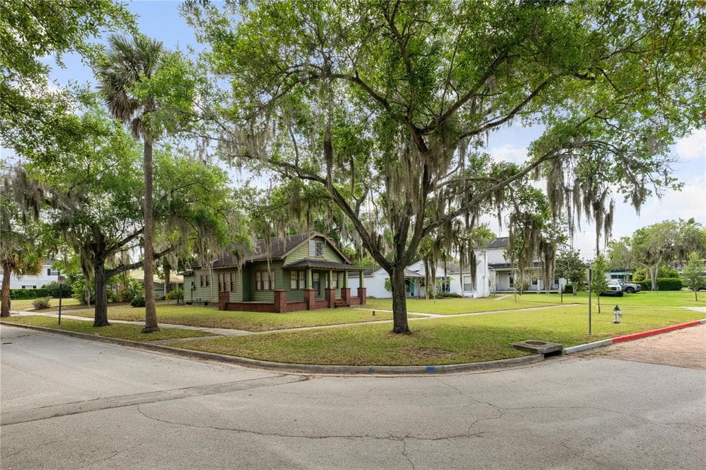 230 KILLARNEY DRIVE photo 4