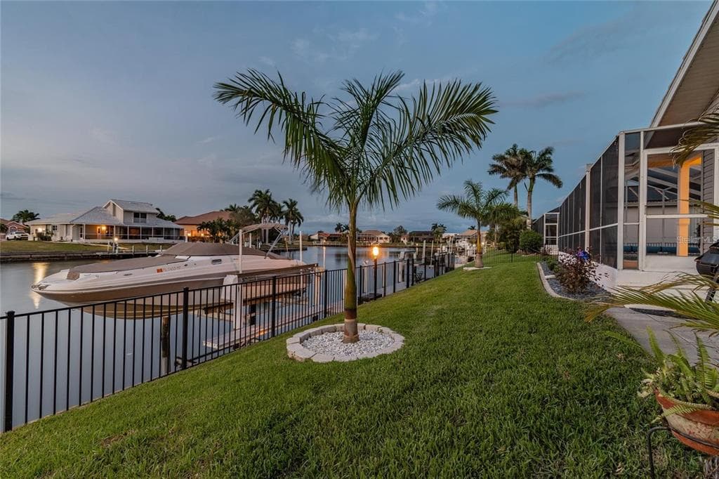 340 PORTOFINO DRIVE photo 8