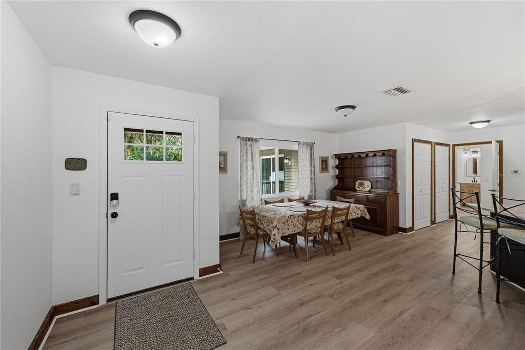 914 MANGHAM ROAD photo 6