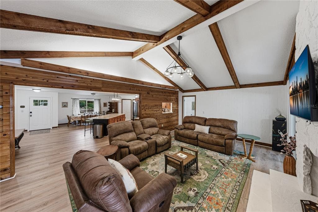 914 MANGHAM ROAD photo 24