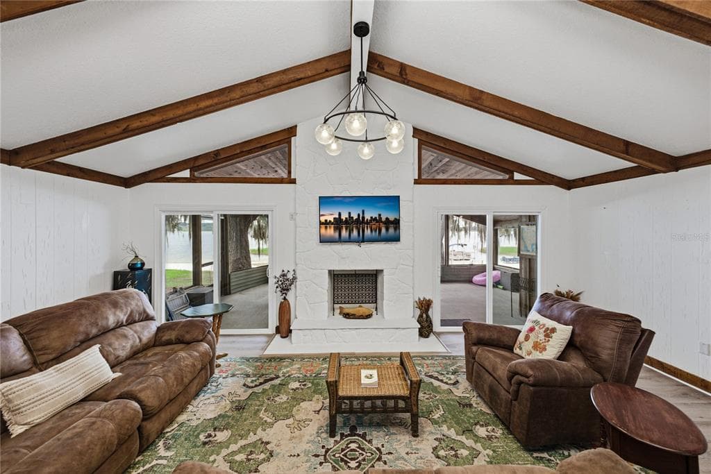 914 MANGHAM ROAD photo 25