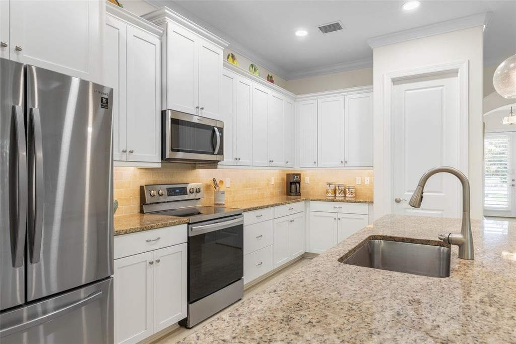 60 N LAKEWALK DRIVE photo 13
