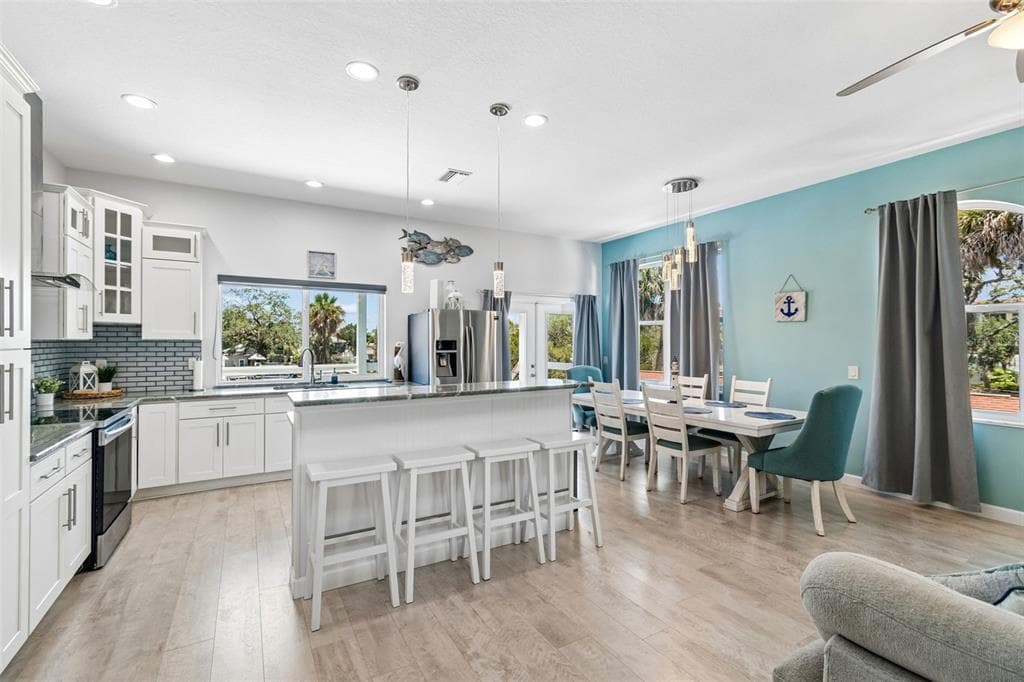 6121 LAFAYETTE STREET photo 17
