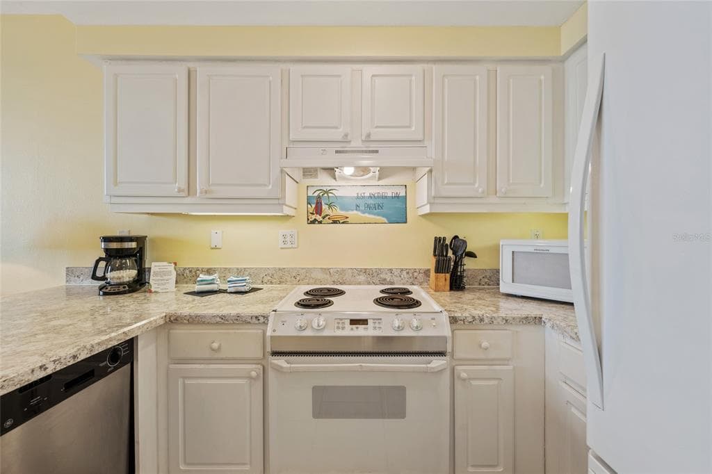 300 N ATLANTIC AVENUE 405 photo 11