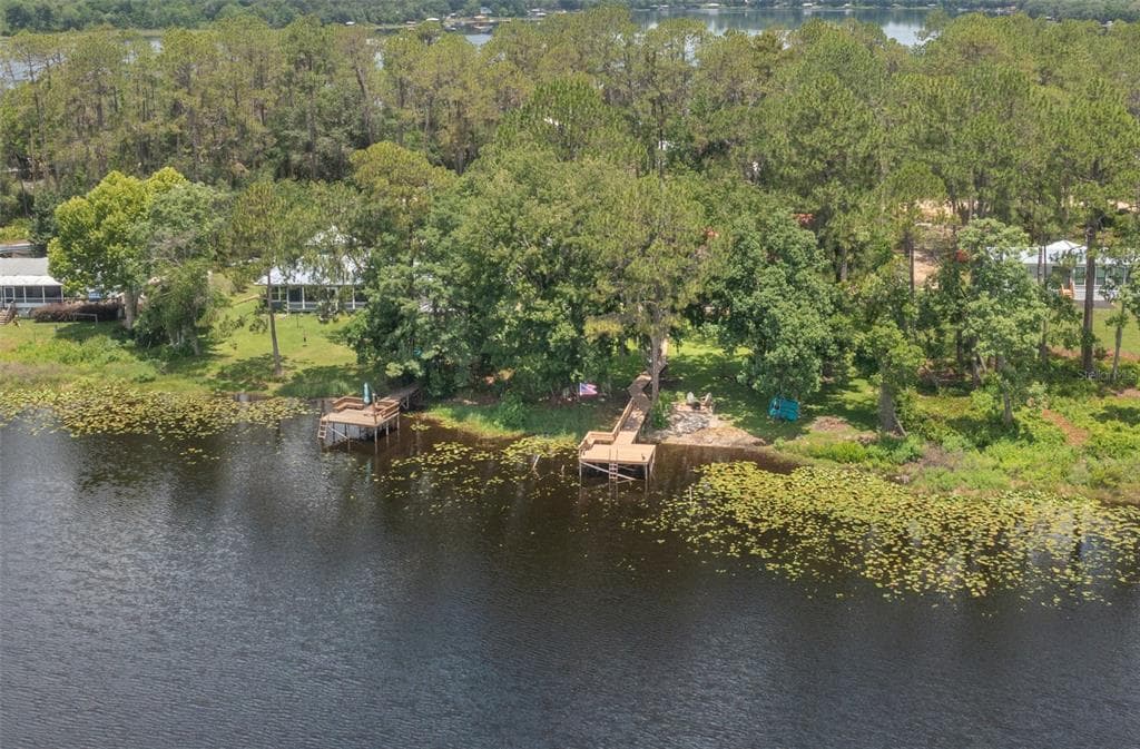 303 RILEY LAKE DRIVE photo 4