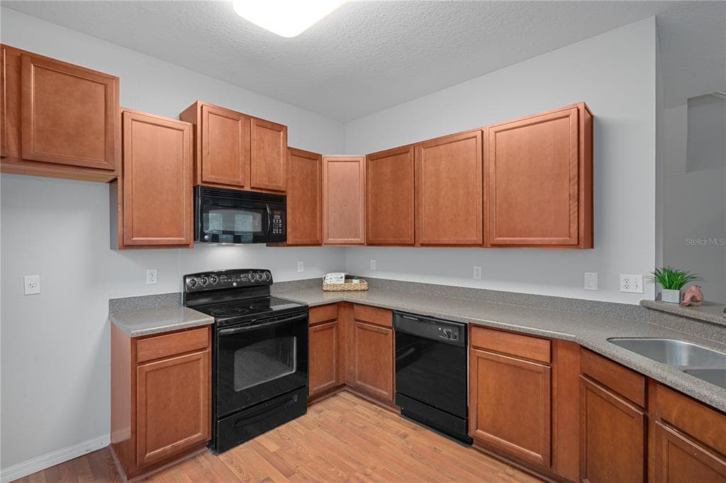 7631 RED MILL CIRCLE photo 7