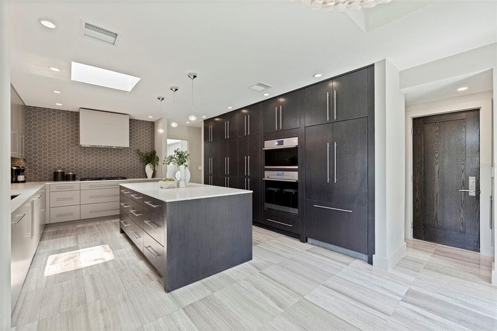 1846 COFFEE POT BOULEVARD NE photo 16