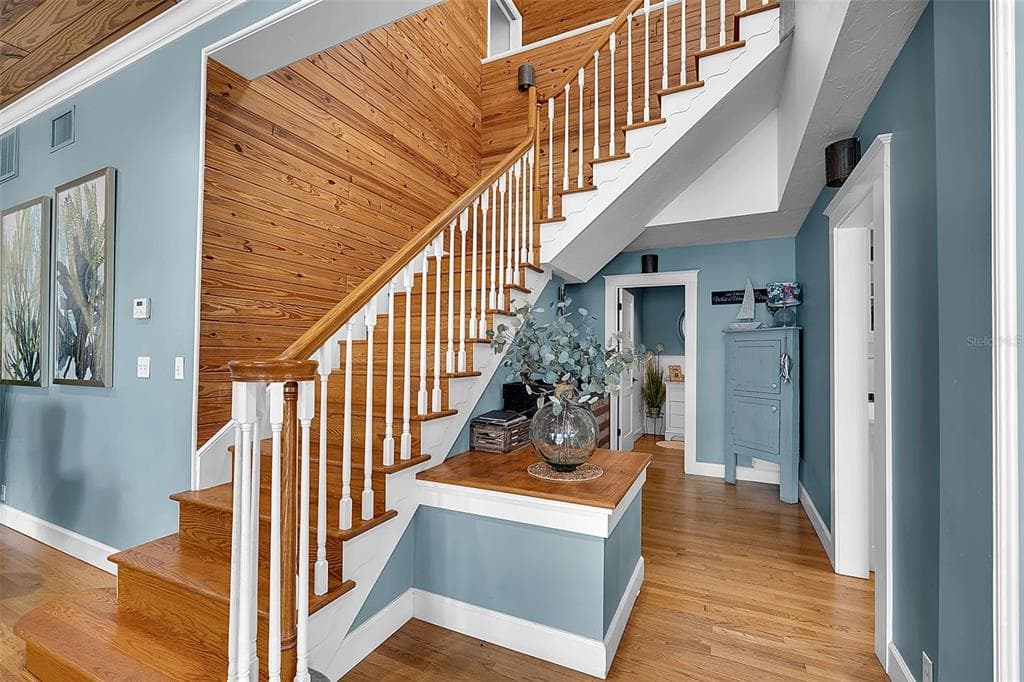 70 MOUND PLACE photo 24