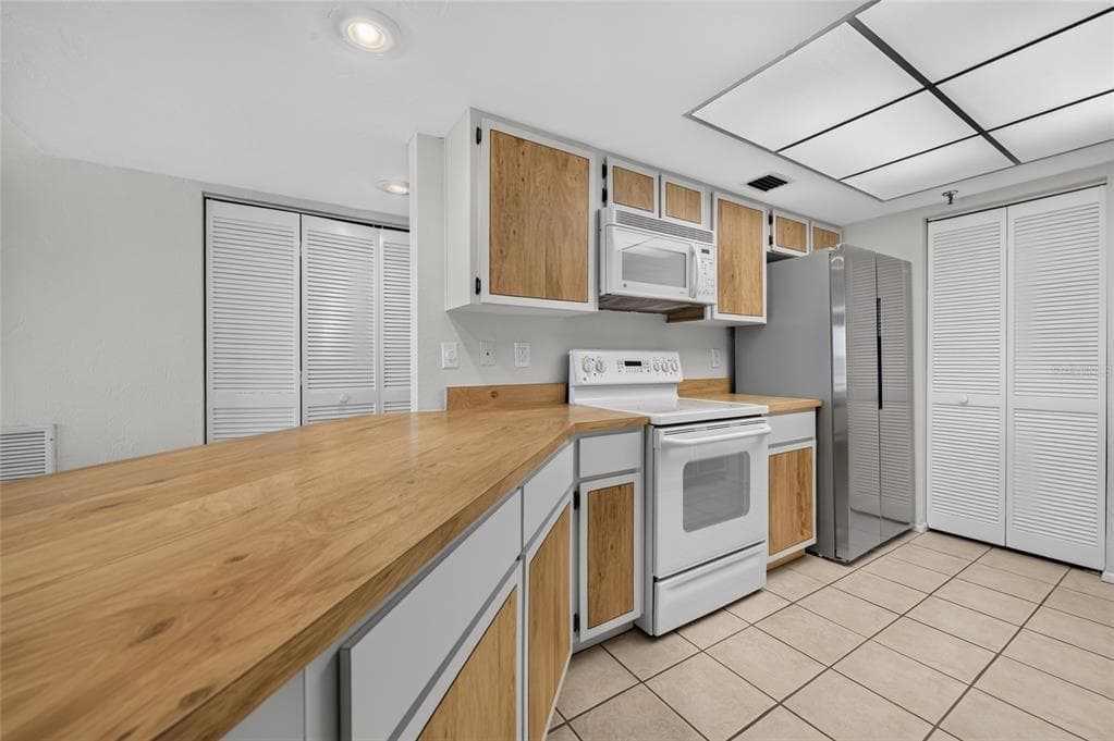 3001 S ATLANTIC AVENUE 433 photo 20