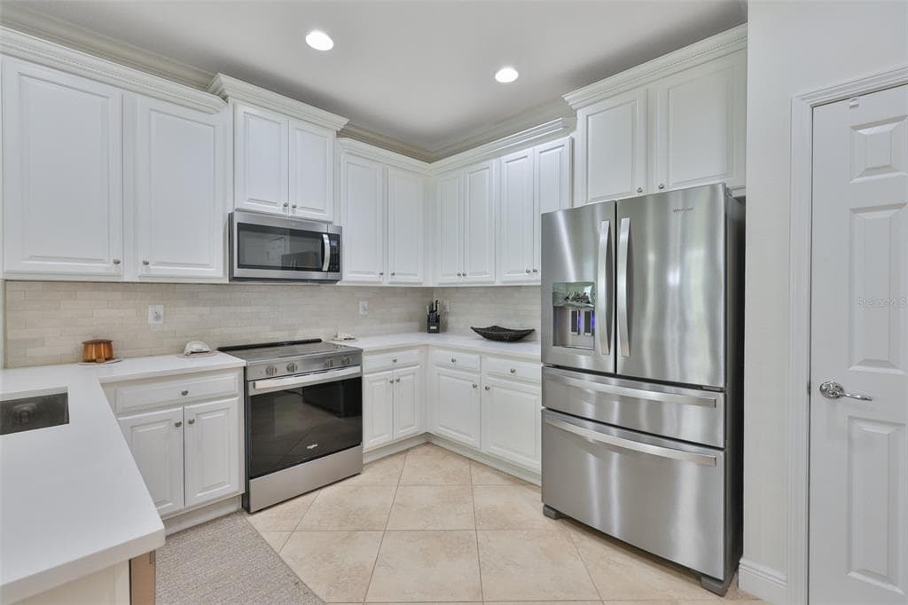 5532 SUNSET FALLS DRIVE photo 11