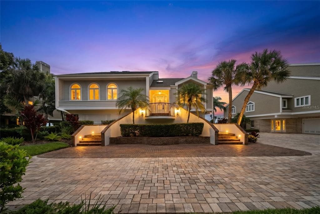 44 TIDY ISLAND BOULEVARD photo 2