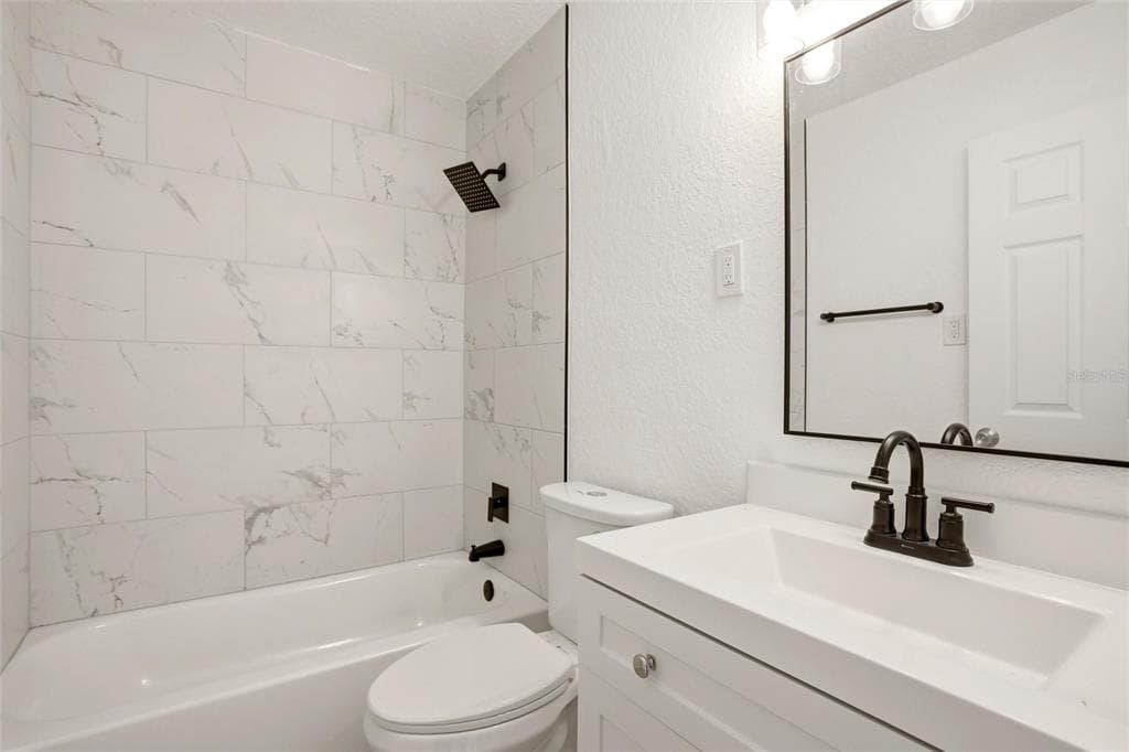 8315 REVELS ROAD photo 19