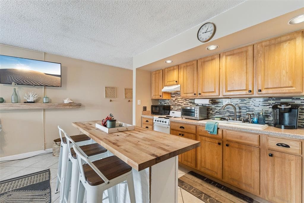 3700 S ATLANTIC AVENUE 206 photo 17