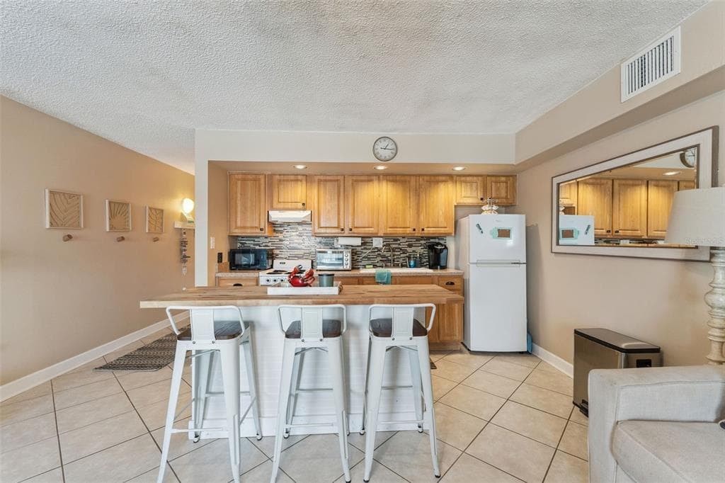 3700 S ATLANTIC AVENUE 206 photo 16