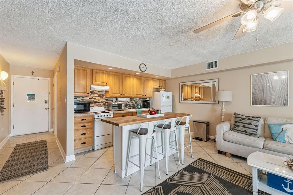 3700 S ATLANTIC AVENUE 206 photo 14