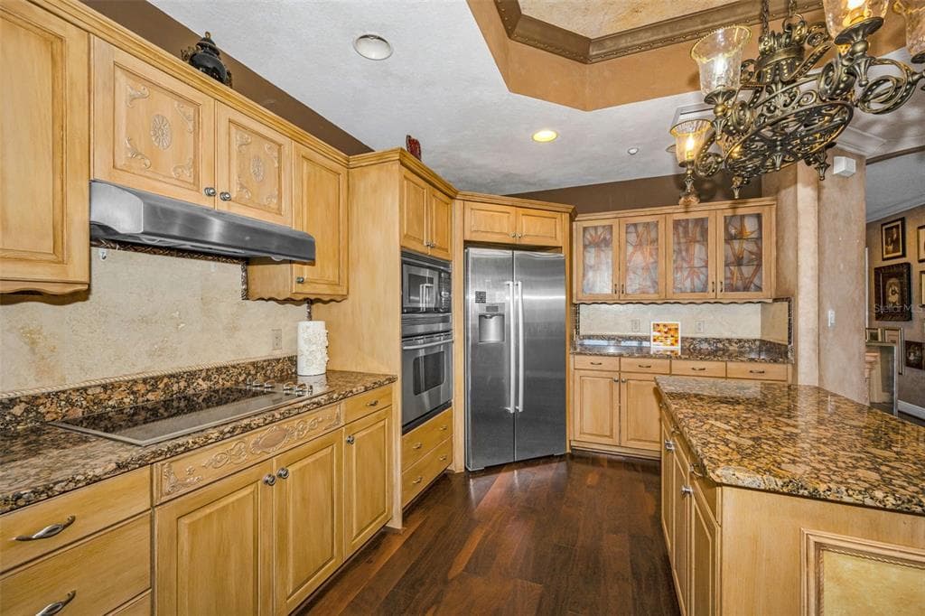 17717 GULF BOULEVARD 504 photo 19