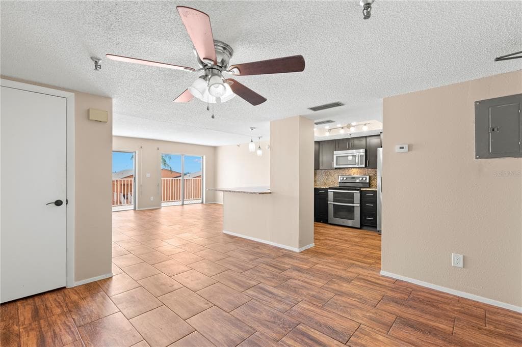 7432 SUNSHINE SKYWAY LANE S 302 photo 16