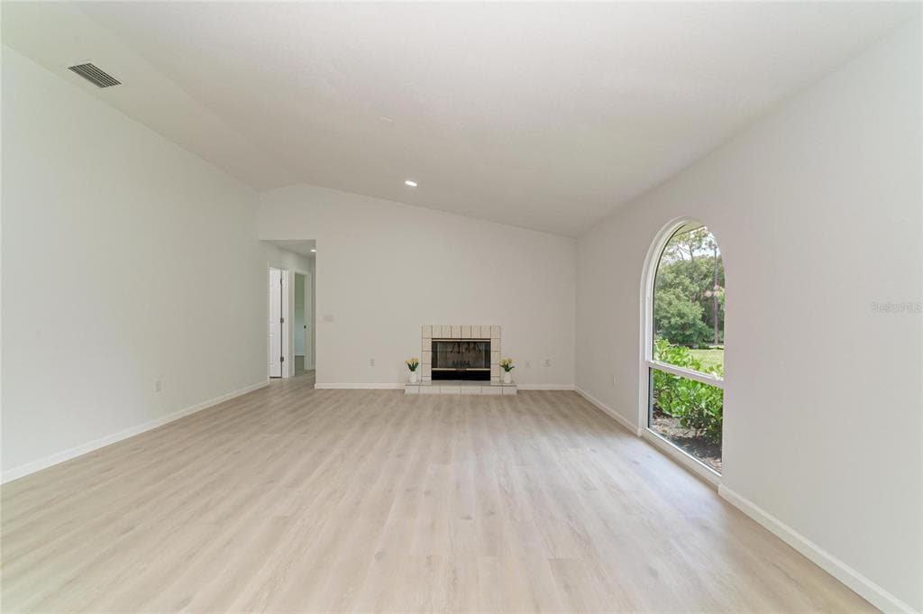 6221 99TH STREET E photo 13