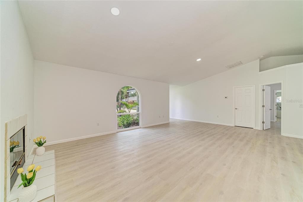 6221 99TH STREET E photo 15