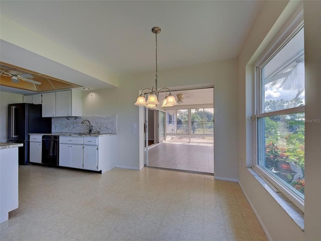 412 PINE TREE TERRACE photo 23