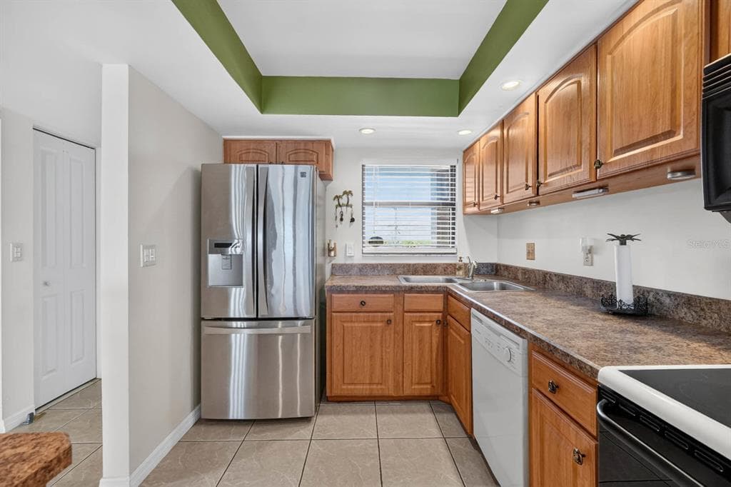 4745 S ATLANTIC AVENUE 4050 photo 12