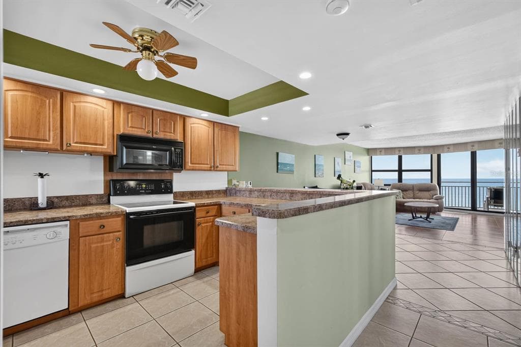 4745 S ATLANTIC AVENUE 4050 photo 9