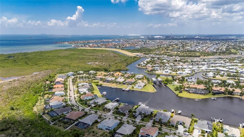 825 MANNS HARBOR DRIVE photo 3